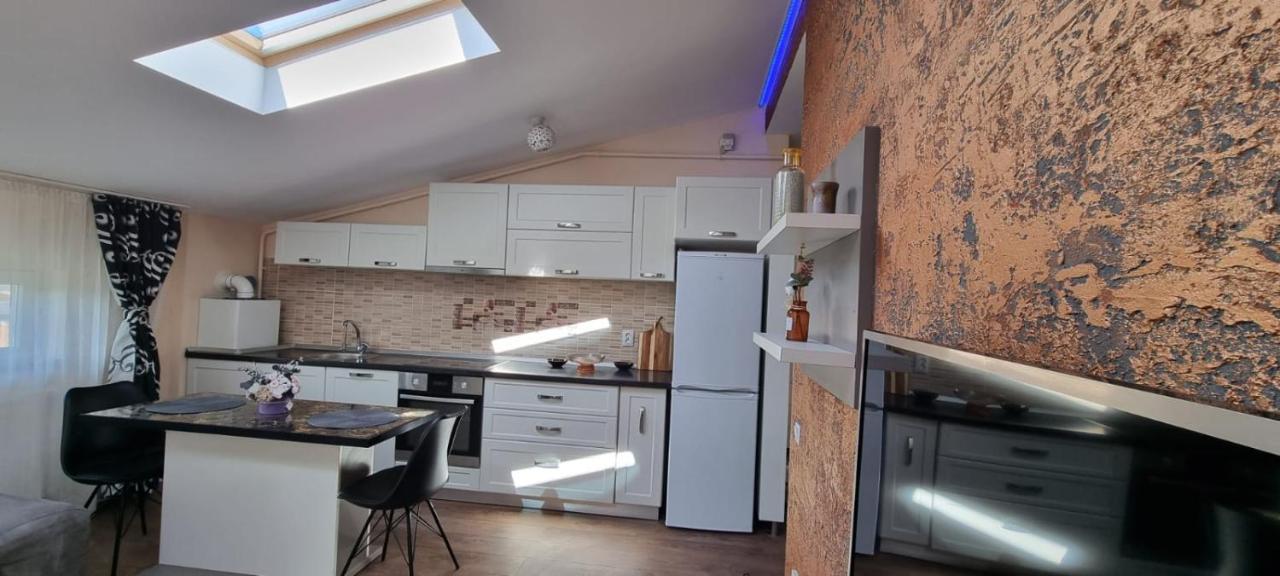 יאשי Airport Residence מראה חיצוני תמונה